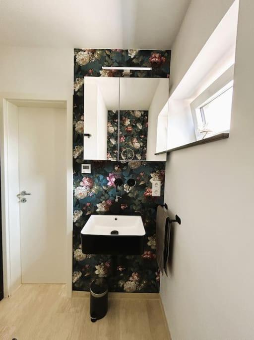 Charmante 2-Zimmerwohnung Im Luftkurort Lippe Lage  ภายนอก รูปภาพ