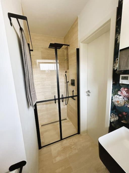 Charmante 2-Zimmerwohnung Im Luftkurort Lippe Lage  ภายนอก รูปภาพ